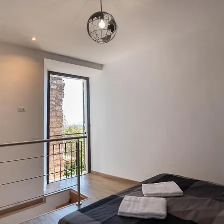 La Perla Di Apartment *